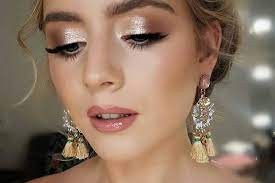 Gold-bridesmaid-makeup